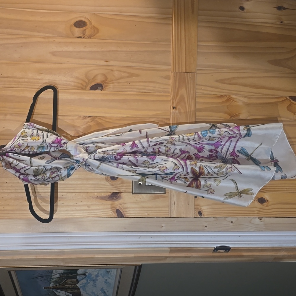 Dragonfly Scarf - 100% Poly - Like new!